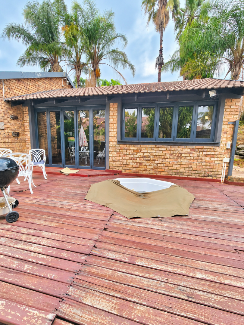 4 Bedroom Property for Sale in Wilkoppies North West